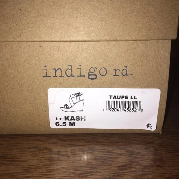 Indigo Rd Wedges - Picture 7 of 7